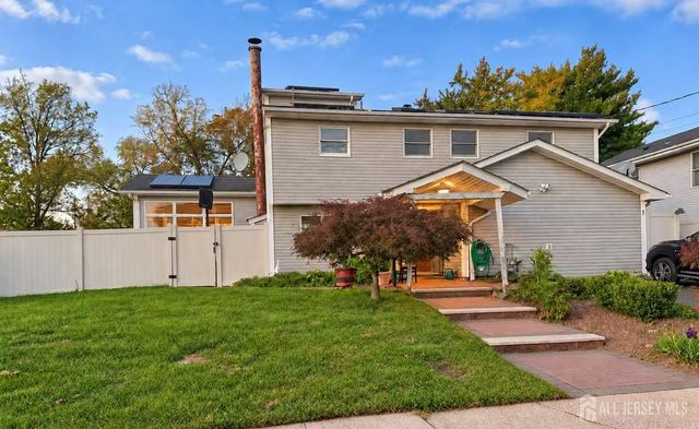 9 Barlow Road, Edison, NJ 08817