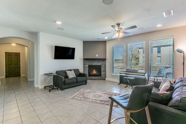 7217 Willow Thorne Drive, Little Elm, TX 76227