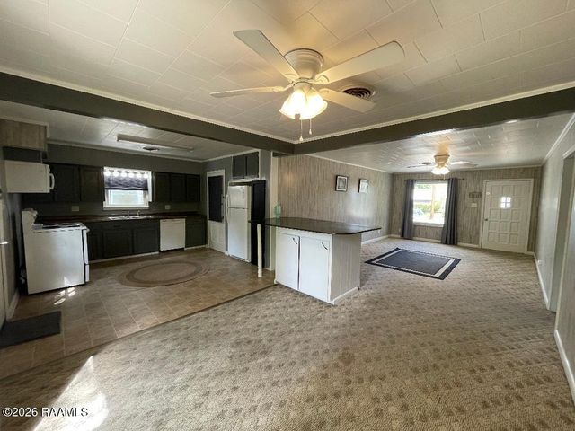 111 W Andrus Avenue, Opelousas, LA 70570