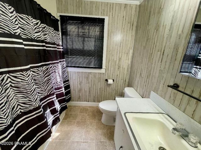 111 W Andrus Avenue, Opelousas, LA 70570