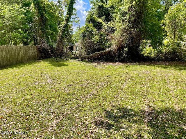 111 W Andrus Avenue, Opelousas, LA 70570