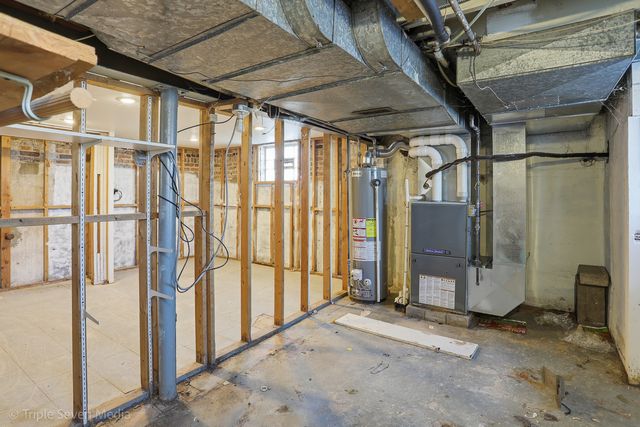 5201 S Neenah Avenue, Chicago, IL 60638