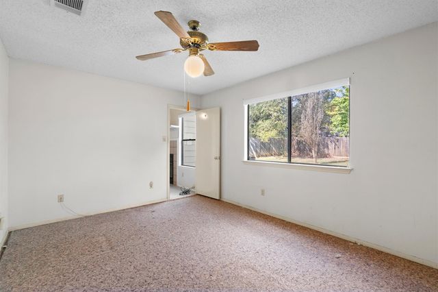 2614 Aylesbury LN, Austin, TX 78745