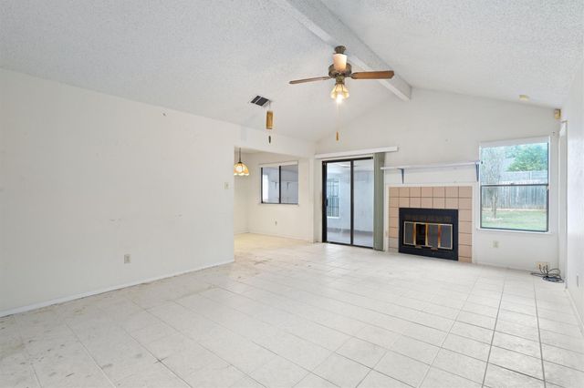 2614 Aylesbury LN, Austin, TX 78745