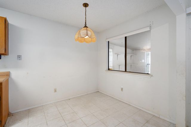 2614 Aylesbury LN, Austin, TX 78745