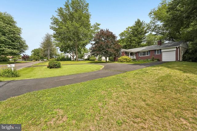 1113 VILSMEIER RD, Lansdale, PA 19446