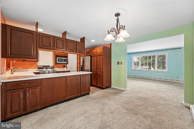 1113 VILSMEIER RD, Lansdale, PA 19446