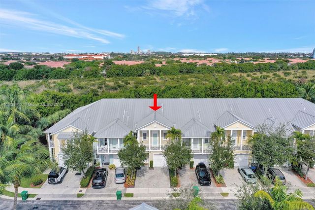 10867 NW 76th Ln, Doral, FL 33178