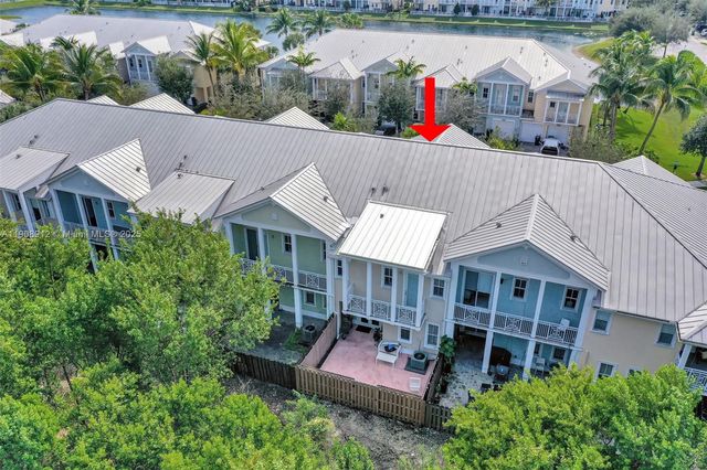 10867 NW 76th Ln, Doral, FL 33178