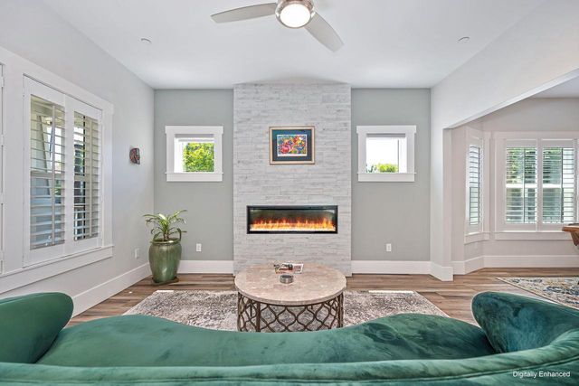 3160 1st Ave, Sacramento, CA 95817
