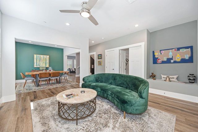 3160 1st Ave, Sacramento, CA 95817