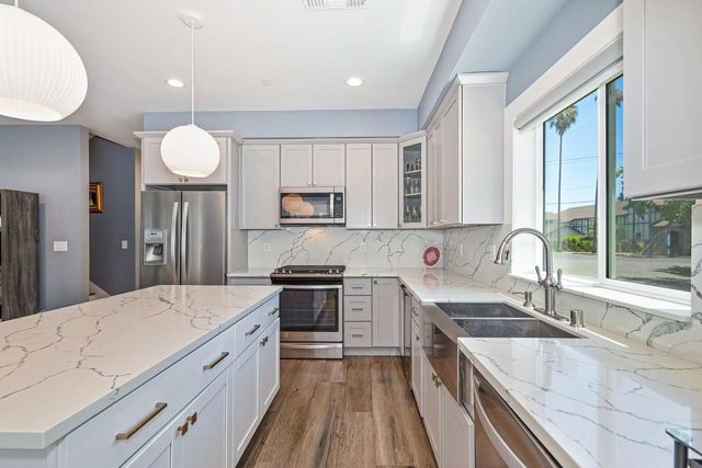 3160 1st Ave, Sacramento, CA 95817