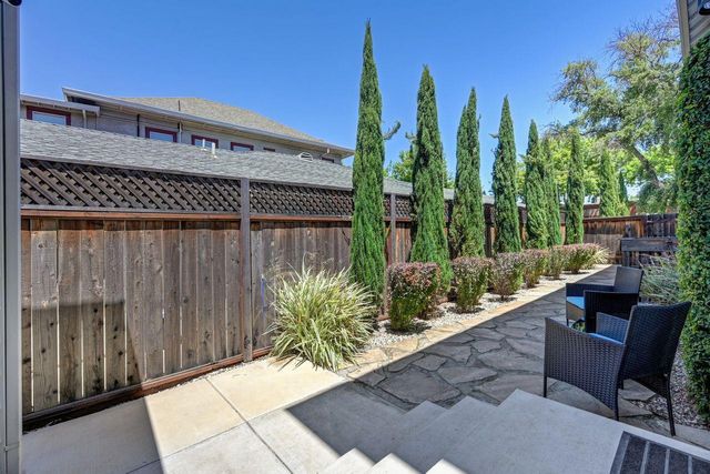 3160 1st Ave, Sacramento, CA 95817