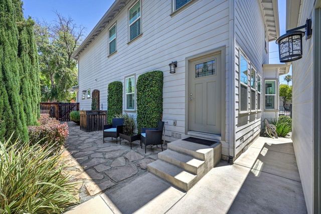 3160 1st Ave, Sacramento, CA 95817