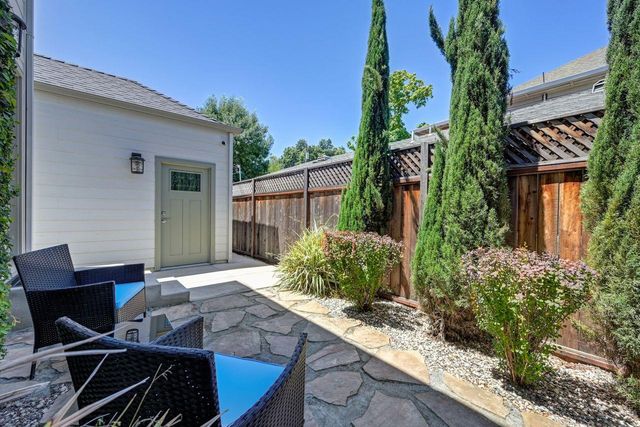 3160 1st Ave, Sacramento, CA 95817
