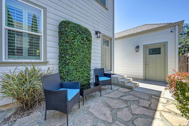 3160 1st Ave, Sacramento, CA 95817