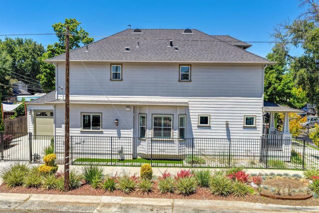 3160 1st Ave, Sacramento, CA 95817