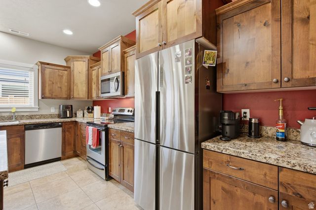 127 E RIVER BEND RD, Saratoga Springs, UT 84045