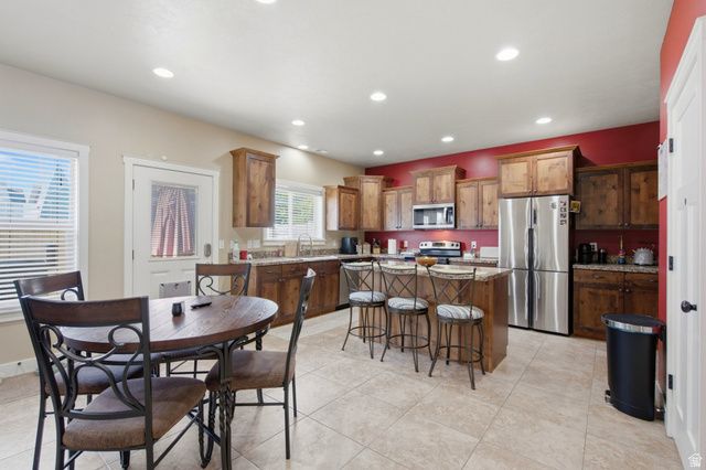 127 E RIVER BEND RD, Saratoga Springs, UT 84045