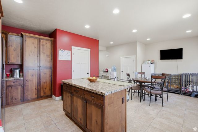 127 E RIVER BEND RD, Saratoga Springs, UT 84045