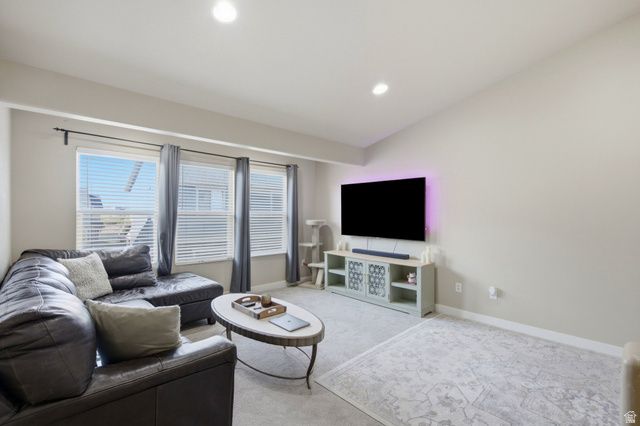 127 E RIVER BEND RD, Saratoga Springs, UT 84045