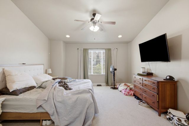 127 E RIVER BEND RD, Saratoga Springs, UT 84045