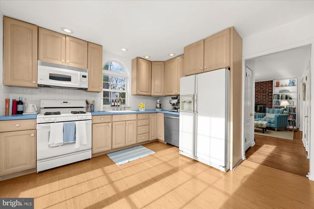 604 OLDE FARM RD, Media, PA 19063