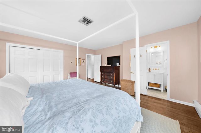 604 OLDE FARM RD, Media, PA 19063