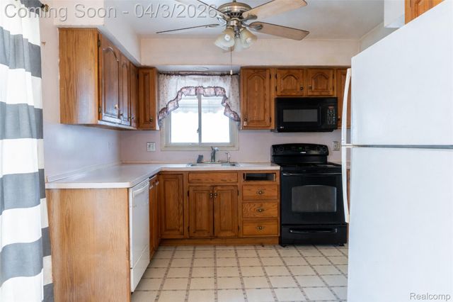 1187 Juneau Road, York Charter Township, MI 48198