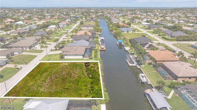 2201 SW 28th TER, Cape Coral, FL 33914