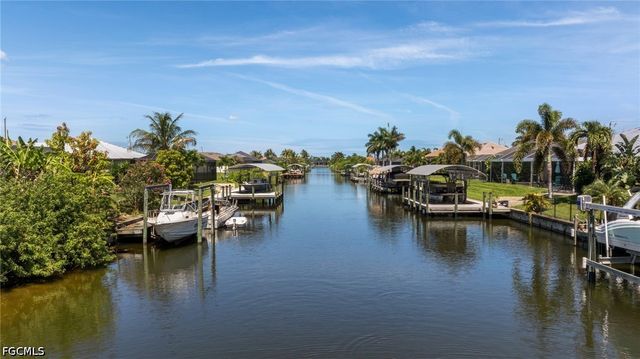 2201 SW 28th TER, Cape Coral, FL 33914