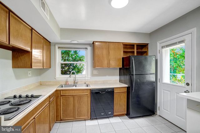 533 N LITTLETON ST, Arlington, VA 22203