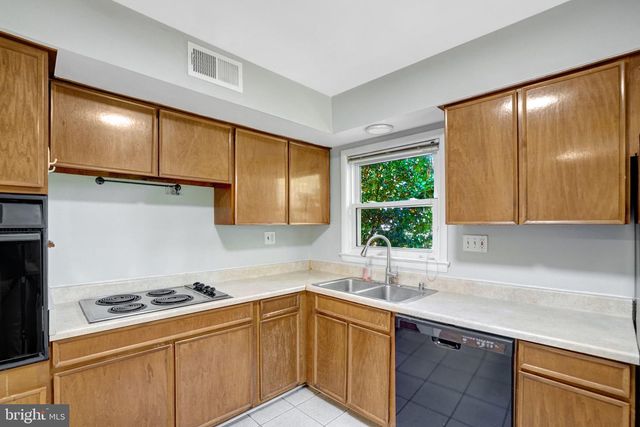 533 N LITTLETON ST, Arlington, VA 22203