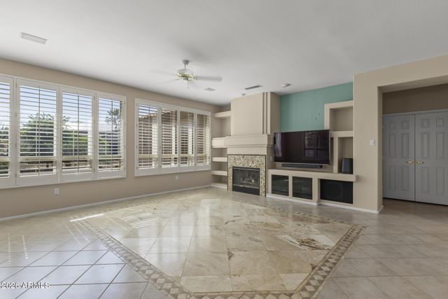 16262 W TAMARACK Lane, Surprise, AZ 85374
