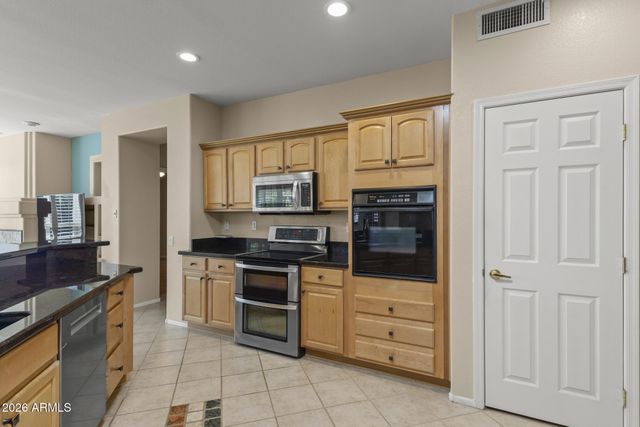16262 W TAMARACK Lane, Surprise, AZ 85374