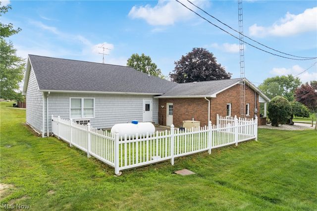 22840 Buck Road, Alliance, OH 44601