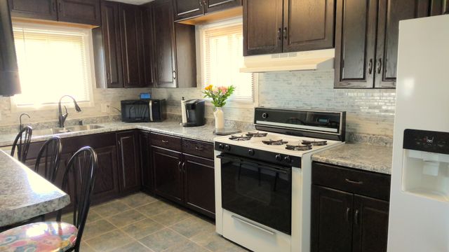 3008 N Wolf Road, Melrose Park, IL 60164