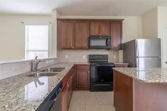 145 Miracle Drive, Jarrell, TX 76537