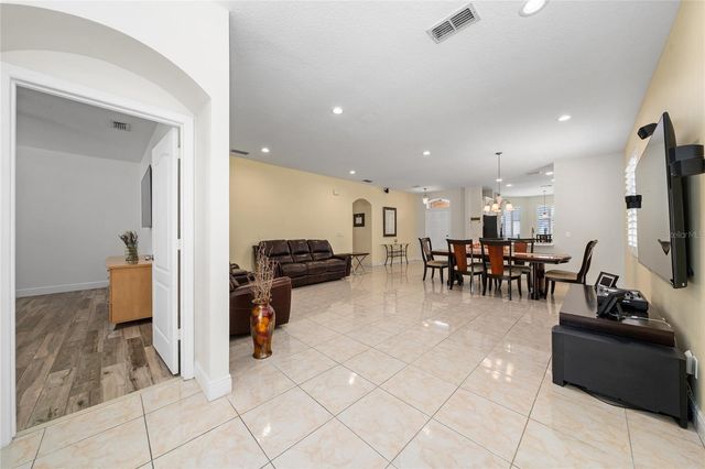 1831 CENTENNIAL AVENUE, St Cloud, FL 34769