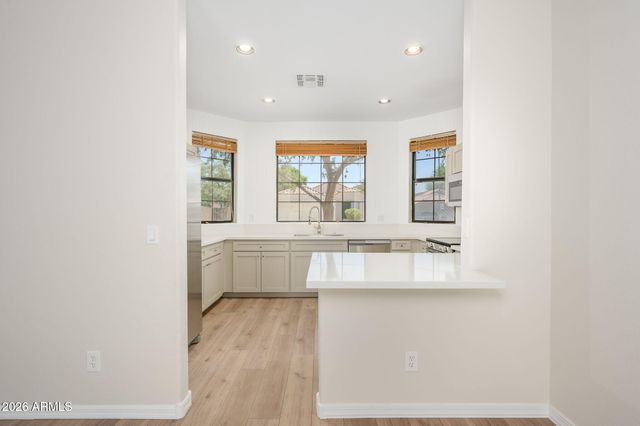 2126 W CAROL ANN Way, Phoenix, AZ 85023