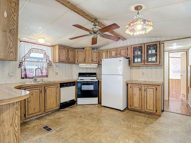 4907 DACCA DRIVE, Tampa, FL 33619