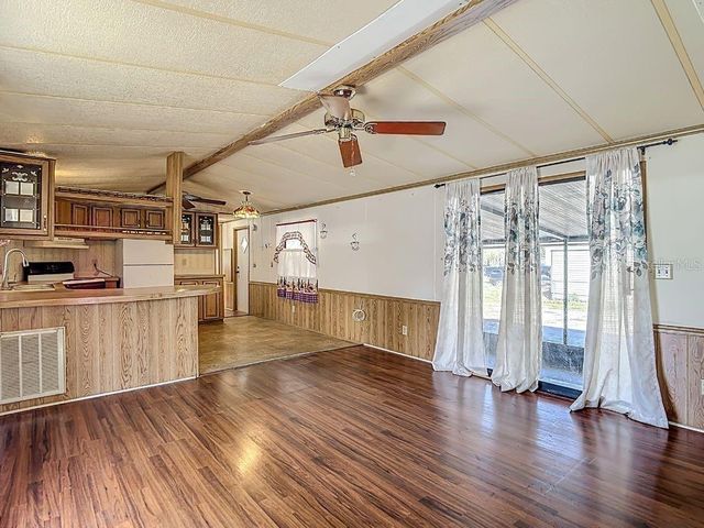 4907 DACCA DRIVE, Tampa, FL 33619