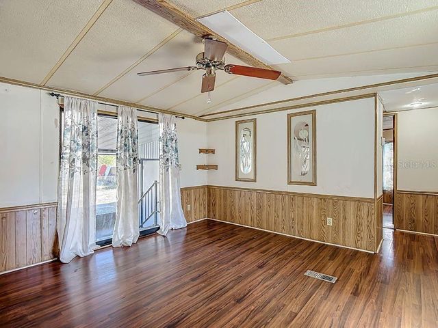 4907 DACCA DRIVE, Tampa, FL 33619