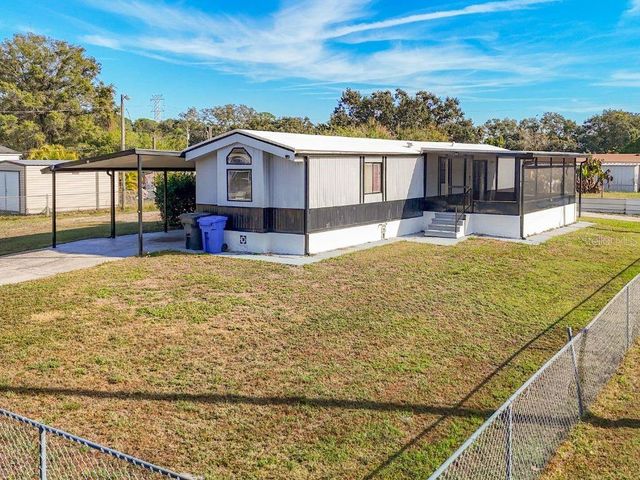 4907 DACCA DRIVE, Tampa, FL 33619