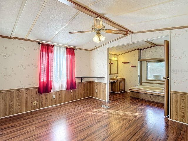 4907 DACCA DRIVE, Tampa, FL 33619