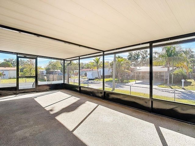 4907 DACCA DRIVE, Tampa, FL 33619