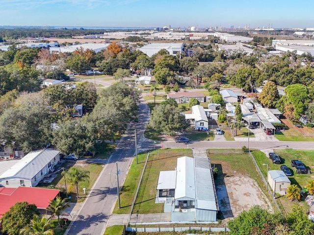 4907 DACCA DRIVE, Tampa, FL 33619