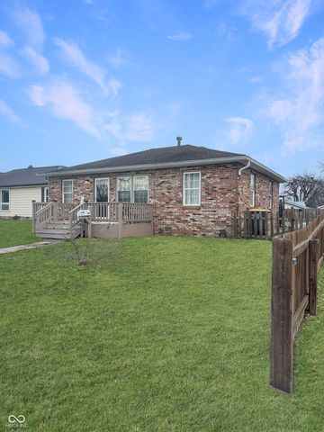 821 N East Street, Tipton, IN 46072