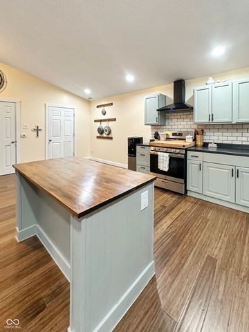 821 N East Street, Tipton, IN 46072