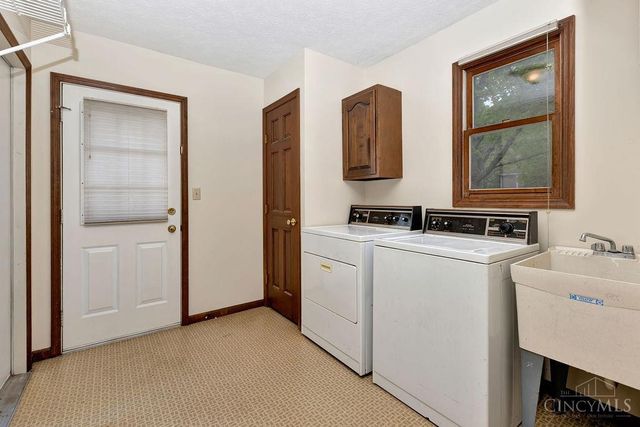 6895 Driftwood Lane, West Chester, OH 45241
